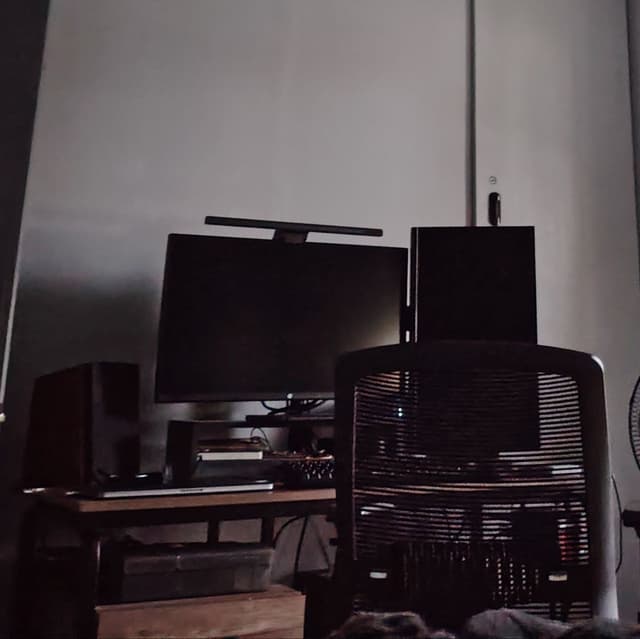 ruzell ramirez work setup